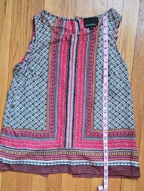 Cynthia Rowley Coral Pink and Cream Patterned Sleeveless Camisole/ Tank, Size S.